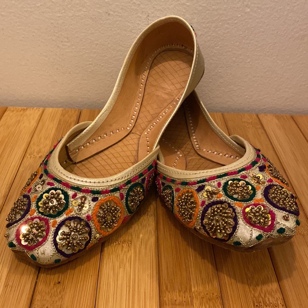 Handcrafted Khussa Jutti Slip-on Shoes Size 5